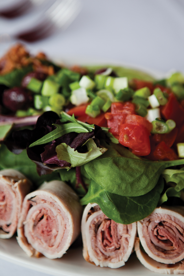 localcuisine_bobbys_Salad